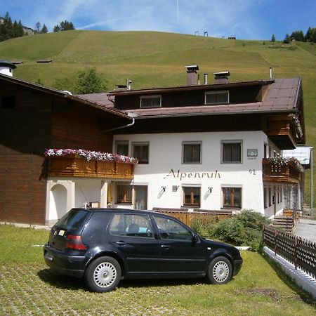 Gastehaus Alpenruh Apartment Holzgau Exterior photo