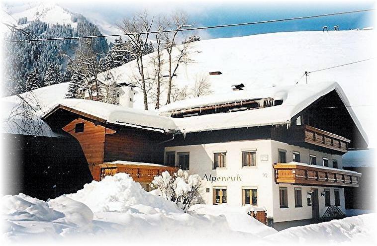 Gastehaus Alpenruh Apartment Holzgau Exterior photo